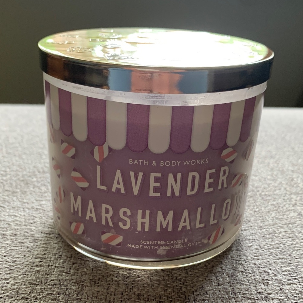 Bath & Body Works Lavender Marshmallow Candle - Purple and Silver